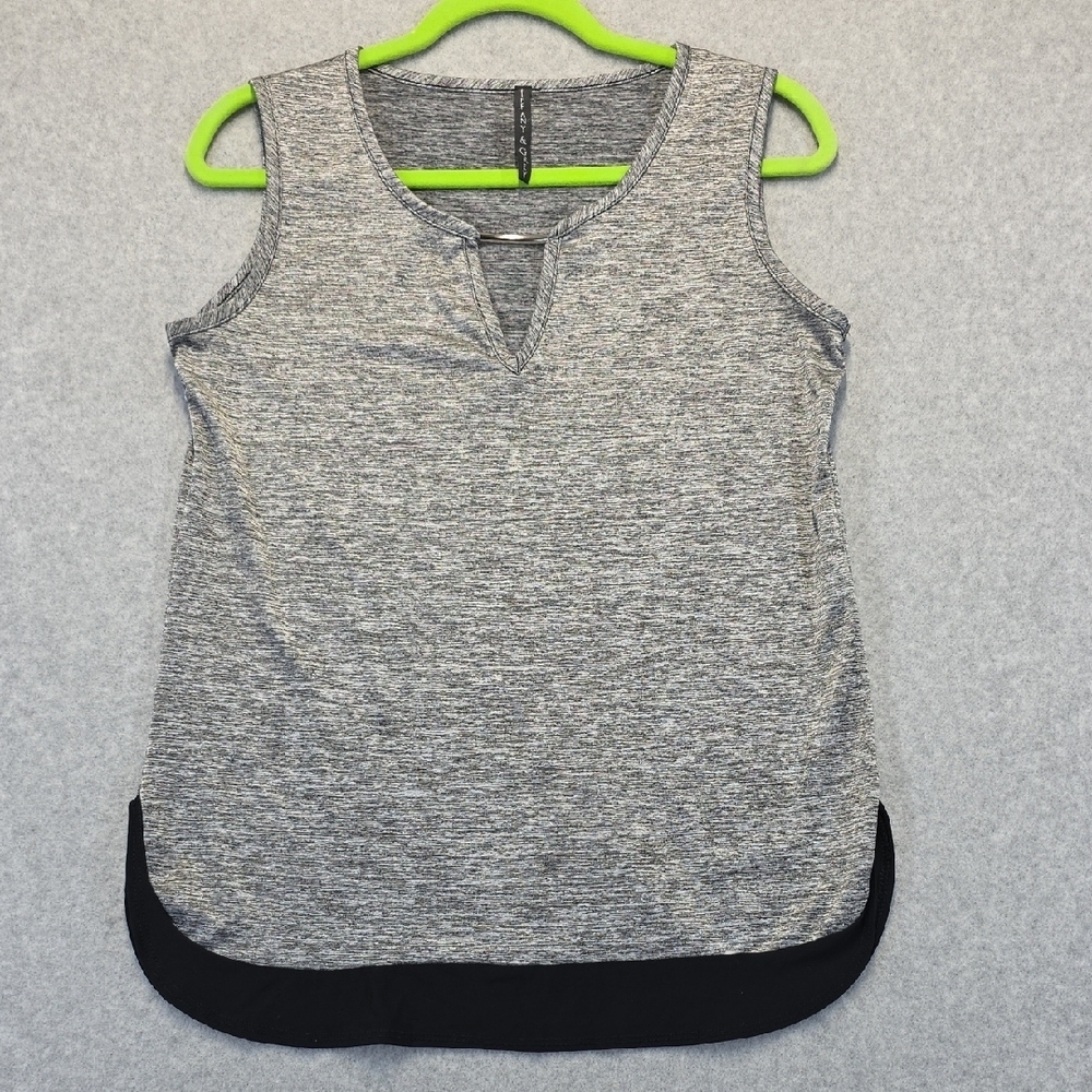 Tiffany & Grey Sleeveless Tunic Top – Gray Heather Keyhole Front, Black Hem